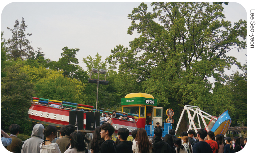 Students Lining up for the Rides on Campus